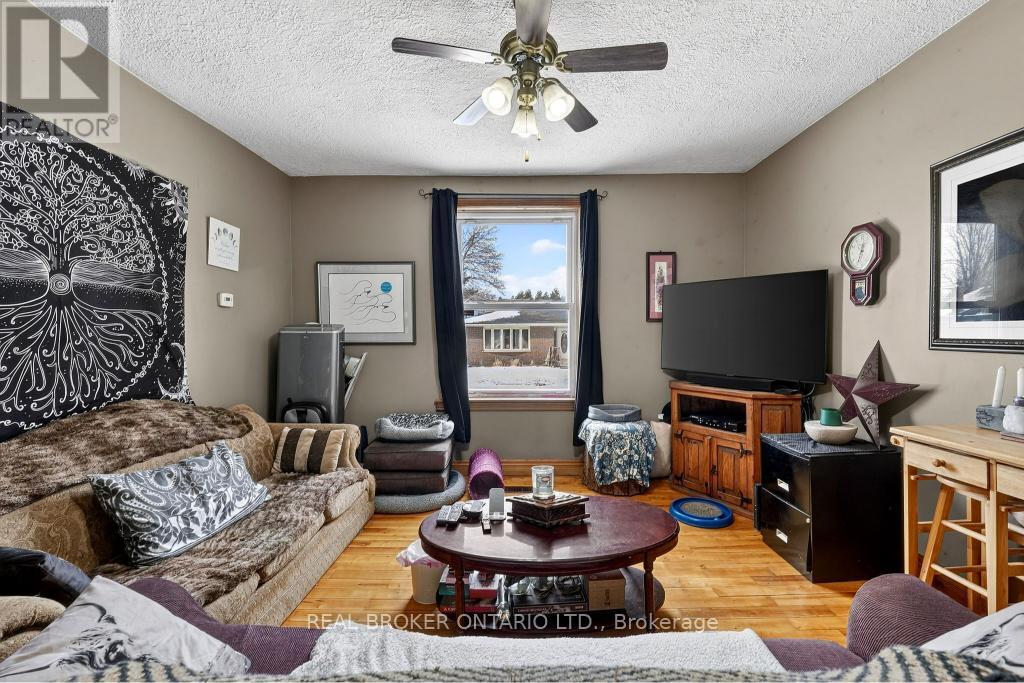 53-55 Wellington Street, Halton Hills (Ac Acton), Ontario  L7J 2H1 - Photo 28 - W13710920