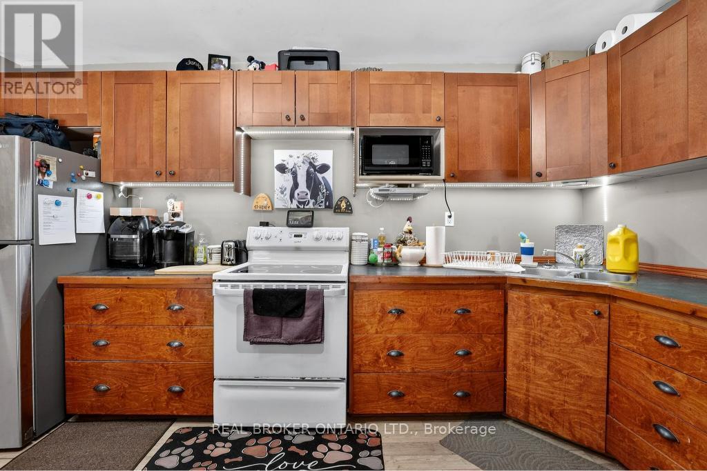 53-55 Wellington Street, Halton Hills (Ac Acton), Ontario  L7J 2H1 - Photo 31 - W13710920