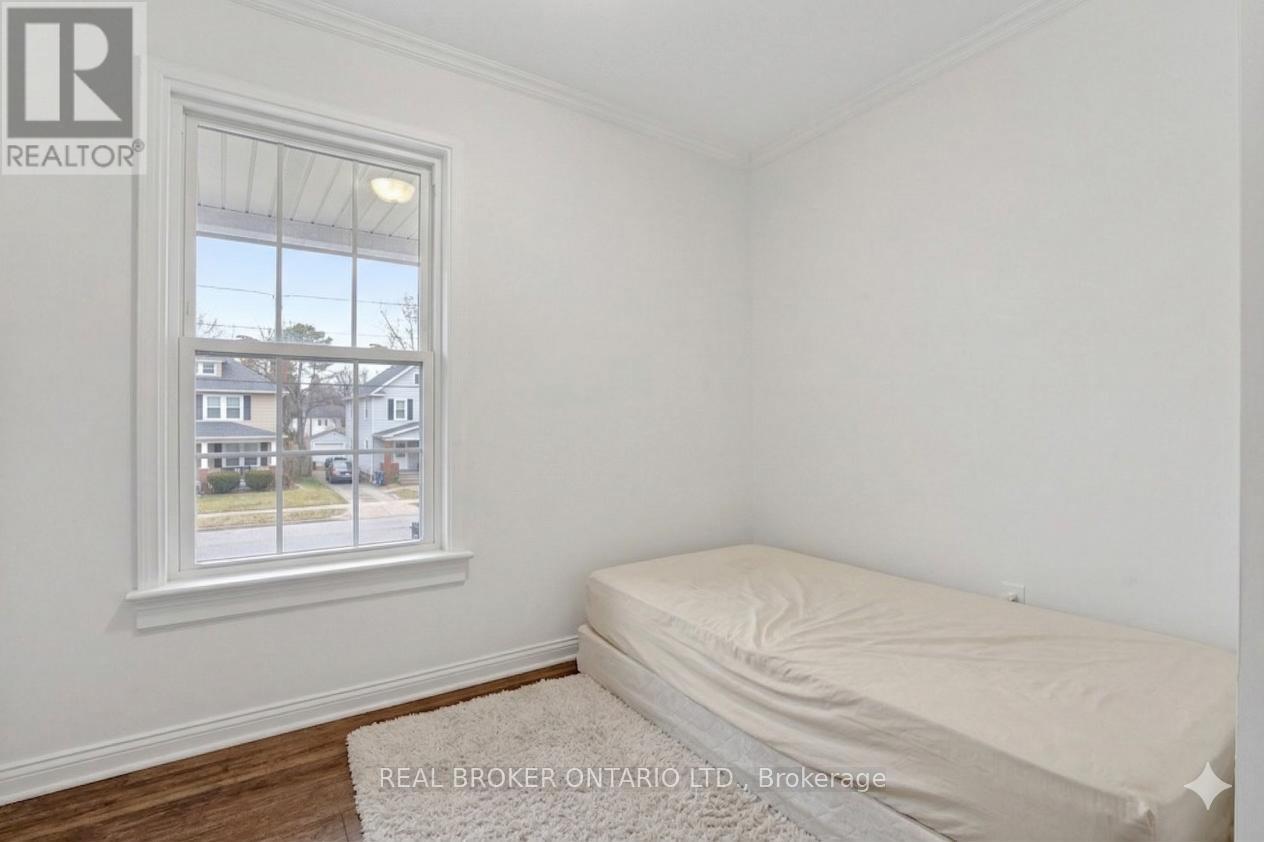 53-55 Wellington Street, Halton Hills (Ac Acton), Ontario  L7J 2H1 - Photo 7 - W13710920