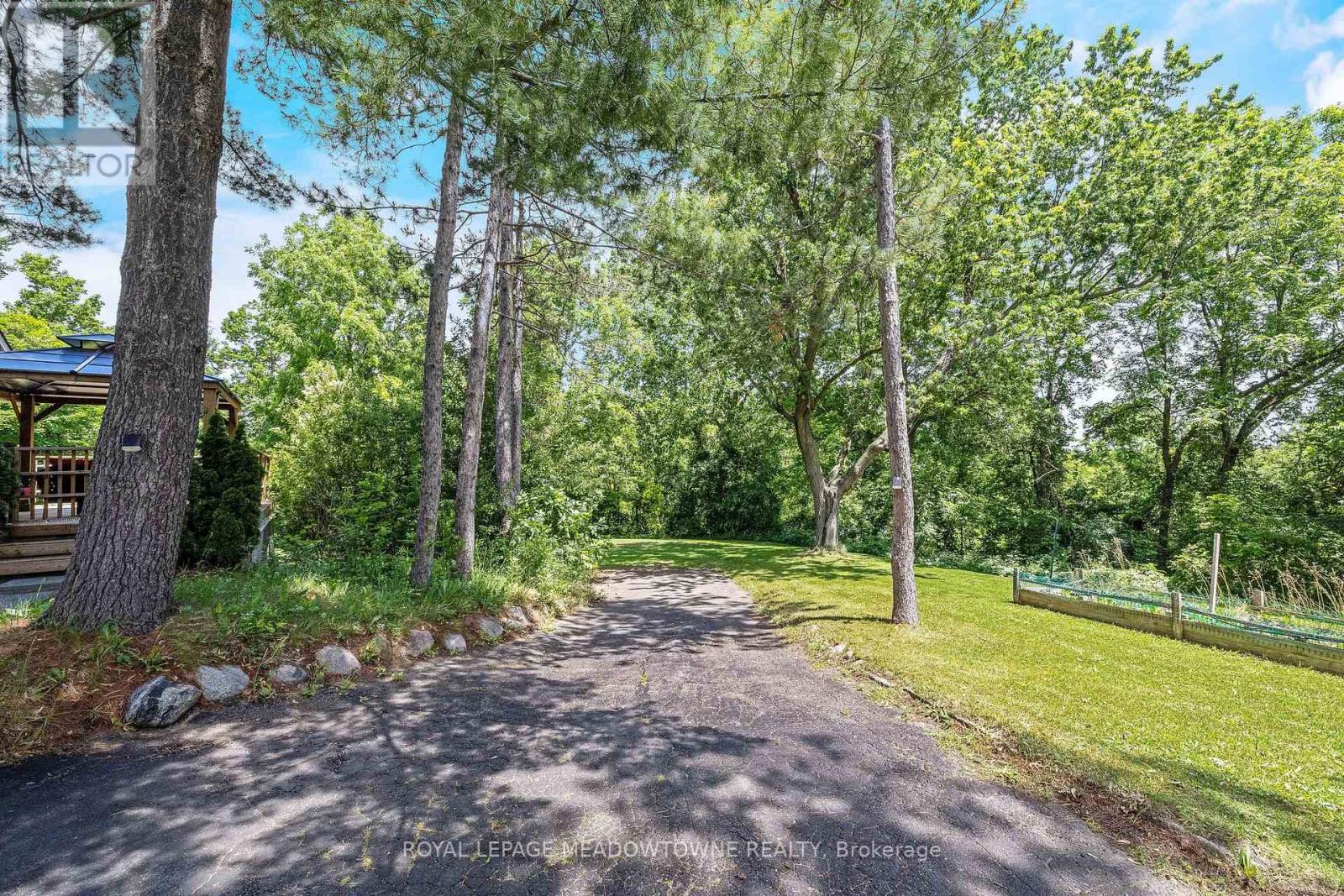 161 Confederation Street, Halton Hills (Glen Williams), Ontario  L7G 4S8 - Photo 46 - W13713402