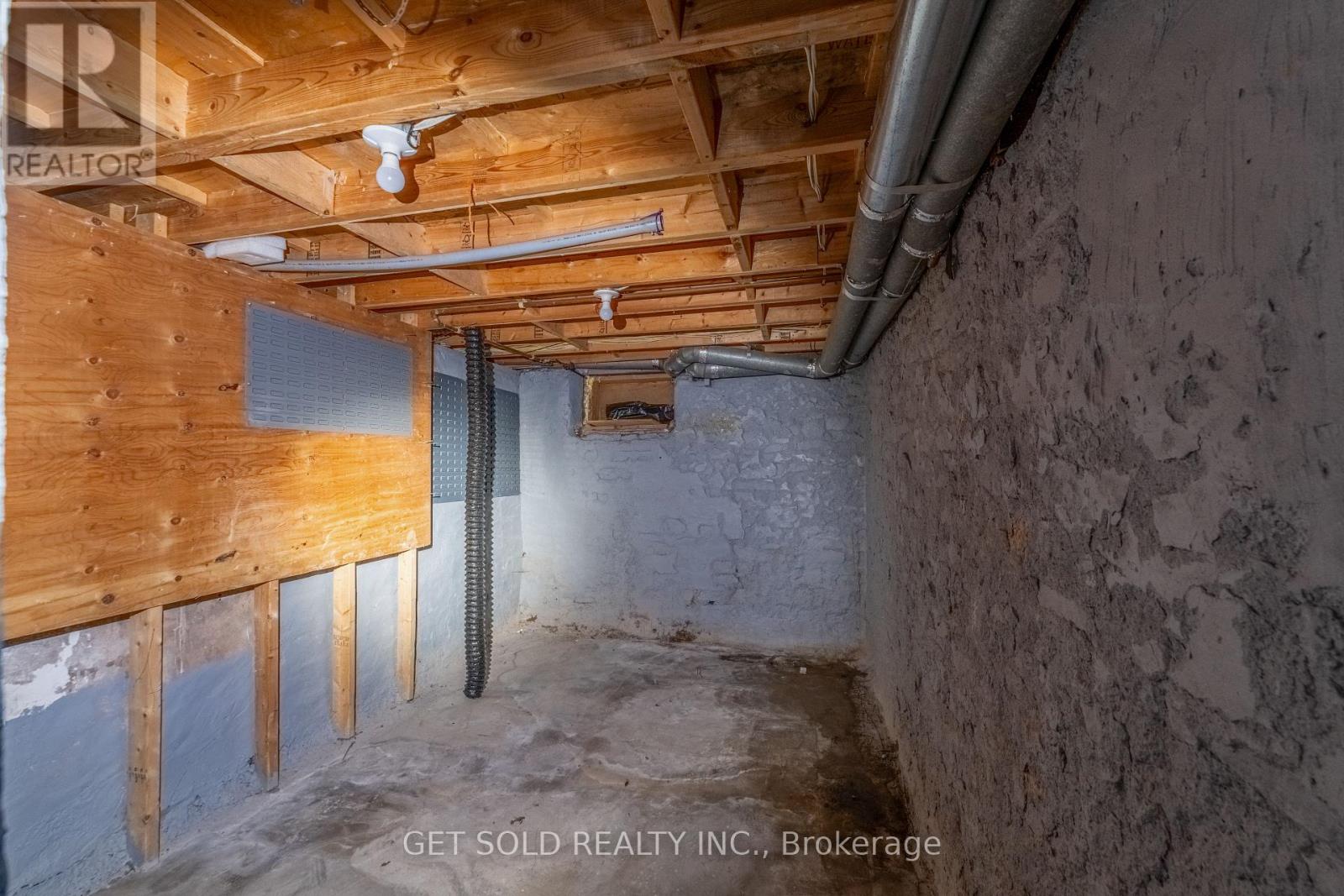 12 Vimy Street, Halton Hills (Ac Acton), Ontario  L7J 1S1 - Photo 25 - W13713660
