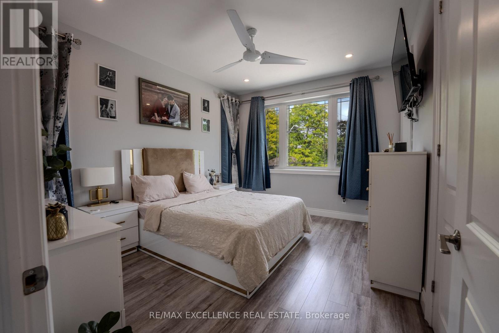 21 Elizabeth Street, Halton Hills (Georgetown), Ontario  L7G 3K1 - Photo 10 - W13715382