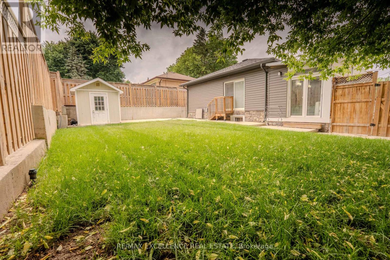 21 Elizabeth Street, Halton Hills (Georgetown), Ontario  L7G 3K1 - Photo 36 - W13715382