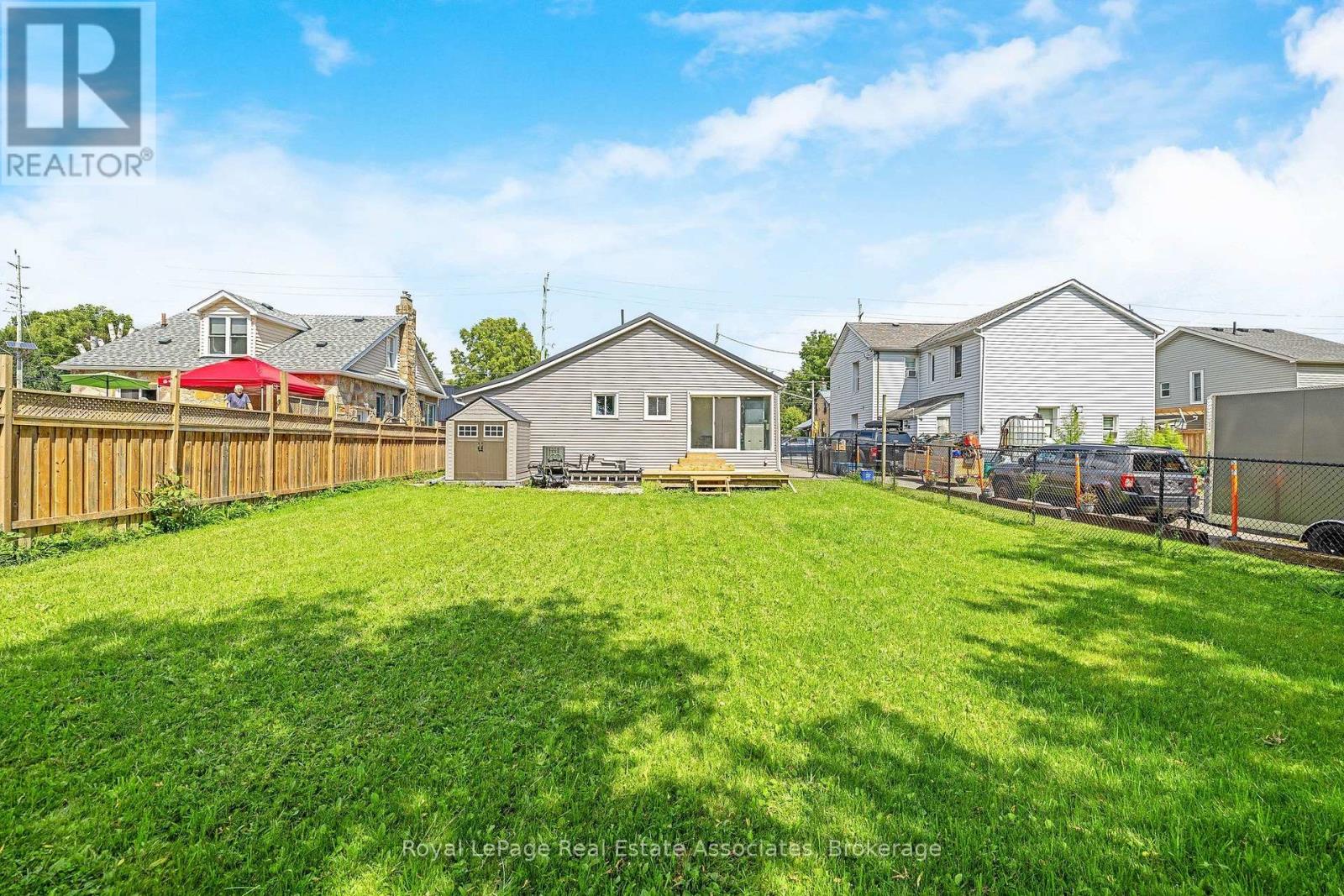 98 Main Street N, Halton Hills (Ac Acton), Ontario  L7J 1W2 - Photo 40 - W13715392