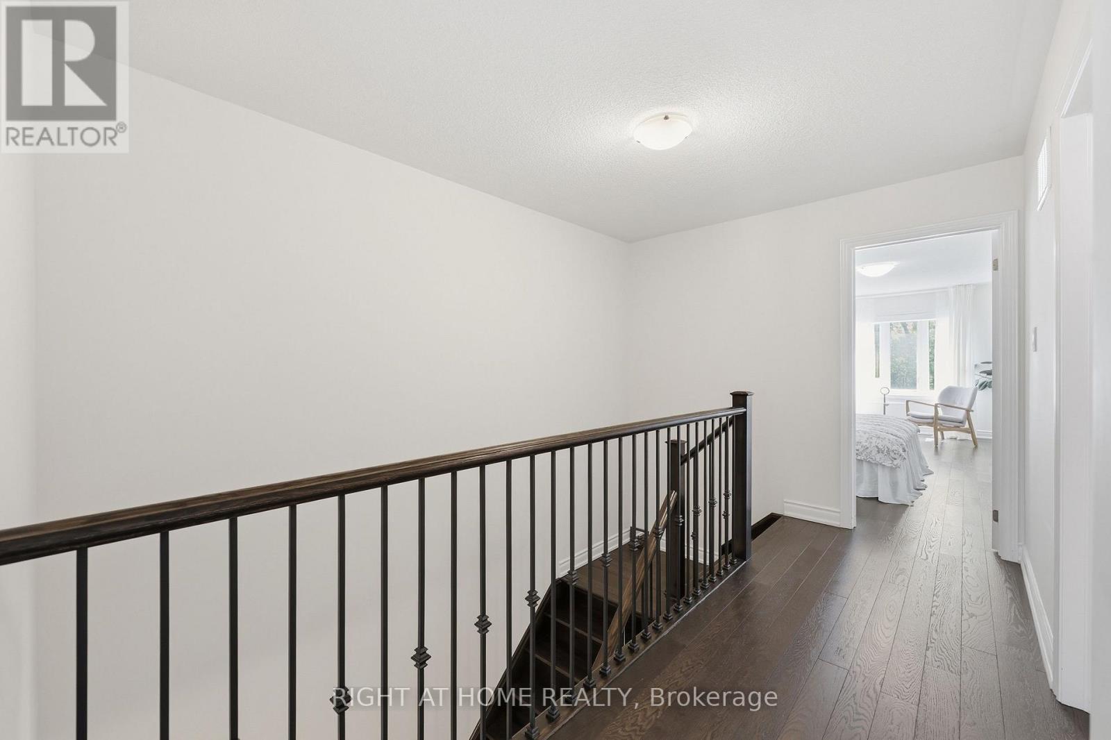 52 Upper Canada Court, Halton Hills (Georgetown), Ontario  L7G 0L1 - Photo 15 - W13716178