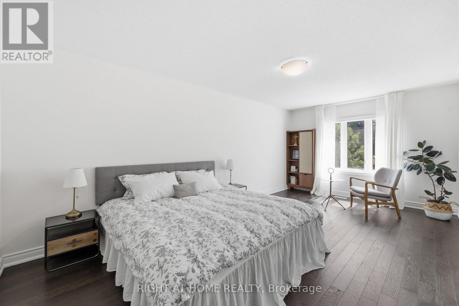 52 Upper Canada Court, Halton Hills (Georgetown), Ontario  L7G 0L1 - Photo 16 - W13716178