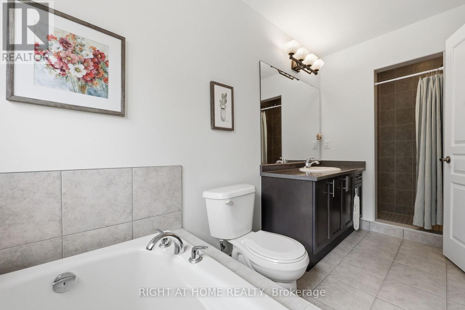 52 Upper Canada Court, Halton Hills (Georgetown), Ontario  L7G 0L1 - Photo 19 - W13716178