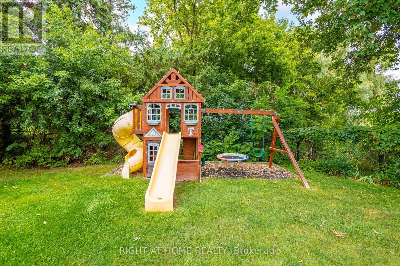 11749 Tenth Line, Halton Hills (Rural Halton Hills), Ontario  L7G 4S7 - Photo 43 - W13716570