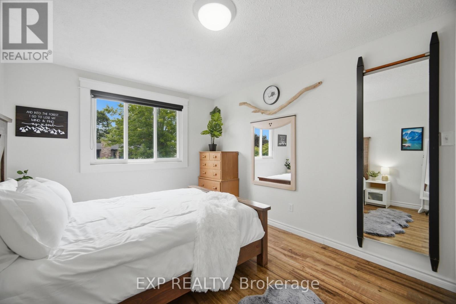 127 Acton Boulevard, Halton Hills (Ac Acton), Ontario  L7J 2S4 - Photo 19 - W13717788