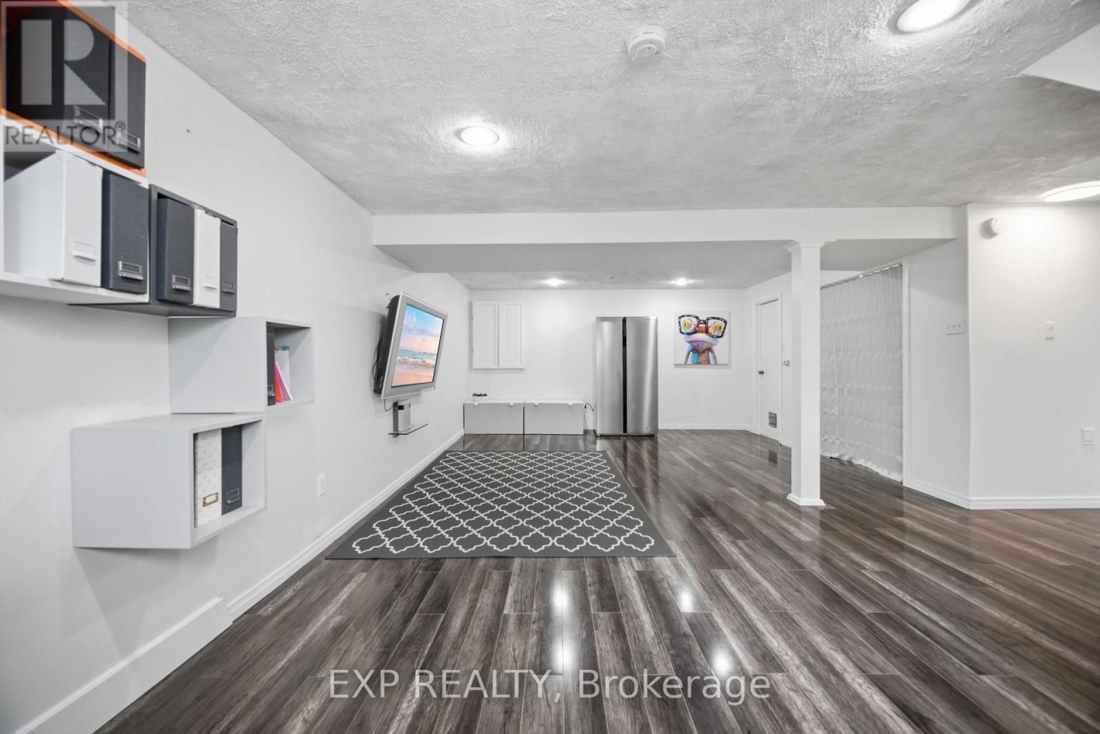 127 Acton Boulevard, Halton Hills (Ac Acton), Ontario  L7J 2S4 - Photo 28 - W13717788