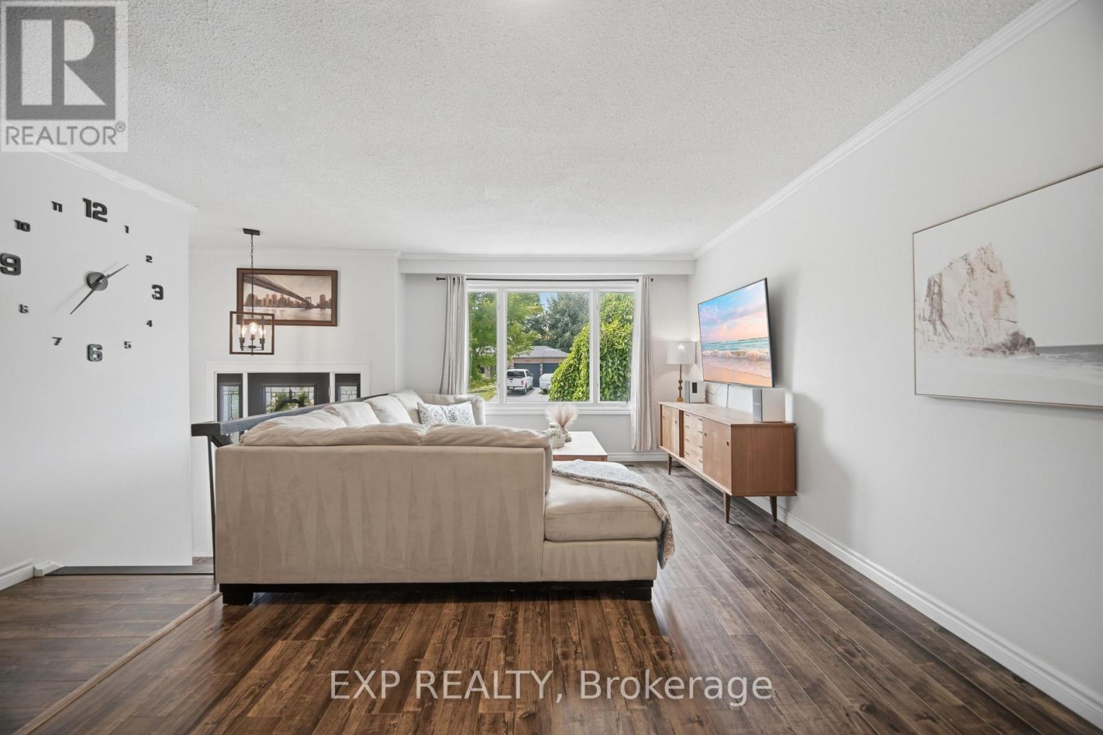 127 Acton Boulevard, Halton Hills (Ac Acton), Ontario  L7J 2S4 - Photo 8 - W13717788