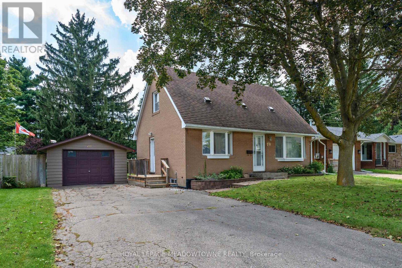 20 Delrex Boulevard, Halton Hills (Georgetown), Ontario  L7G 3X7 - Photo 1 - W13717888