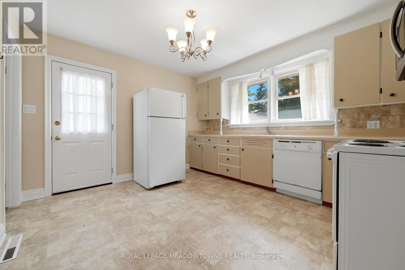 20 Delrex Boulevard, Halton Hills (Georgetown), Ontario  L7G 3X7 - Photo 14 - W13717888