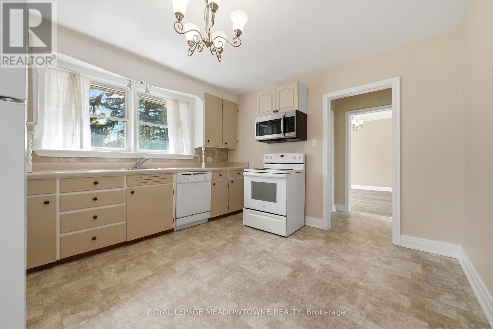 20 Delrex Boulevard, Halton Hills (Georgetown), Ontario  L7G 3X7 - Photo 15 - W13717888