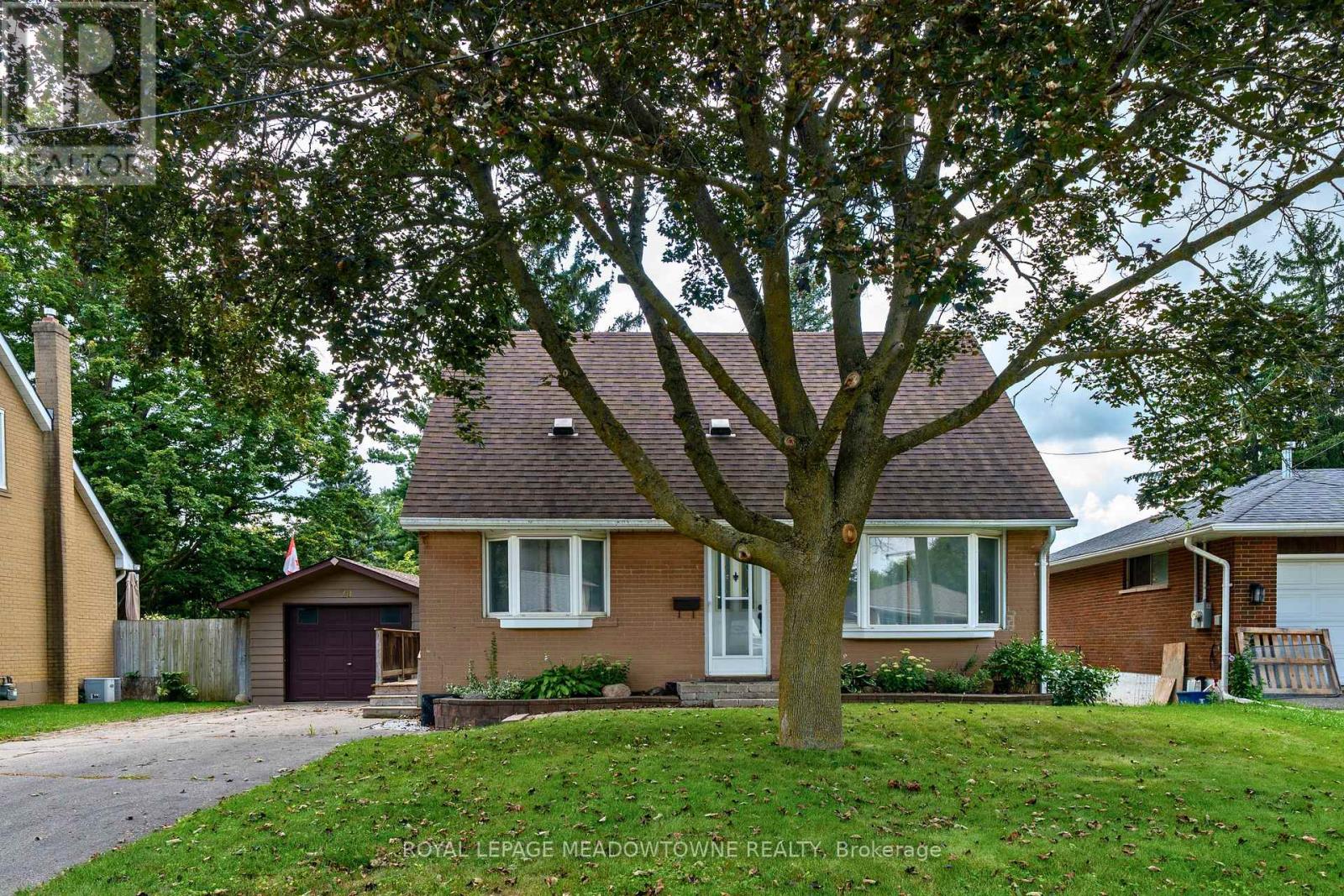 20 Delrex Boulevard, Halton Hills (Georgetown), Ontario  L7G 3X7 - Photo 2 - W13717888