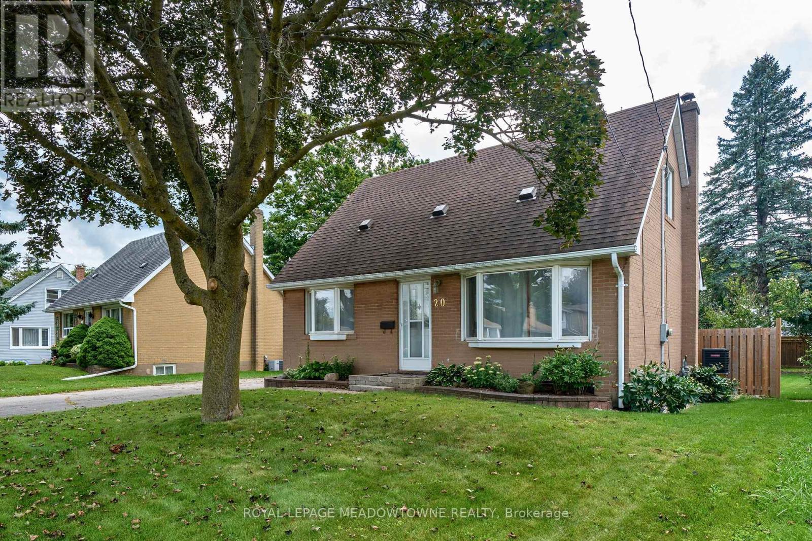 20 Delrex Boulevard, Halton Hills (Georgetown), Ontario  L7G 3X7 - Photo 3 - W13717888