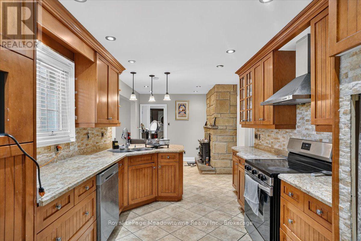 8159 Eighth Line, Halton Hills (Rural Halton Hills), Ontario  L7G 4S5 - Photo 10 - W13719036