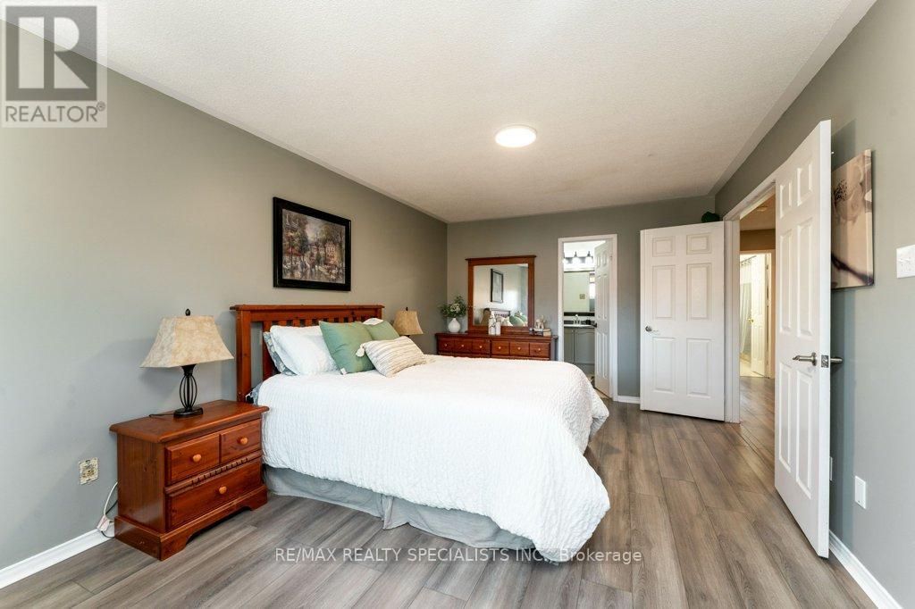 34 Killaloe Crescent, Halton Hills (Georgetown), Ontario  L7G 5N2 - Photo 21 - W13719866