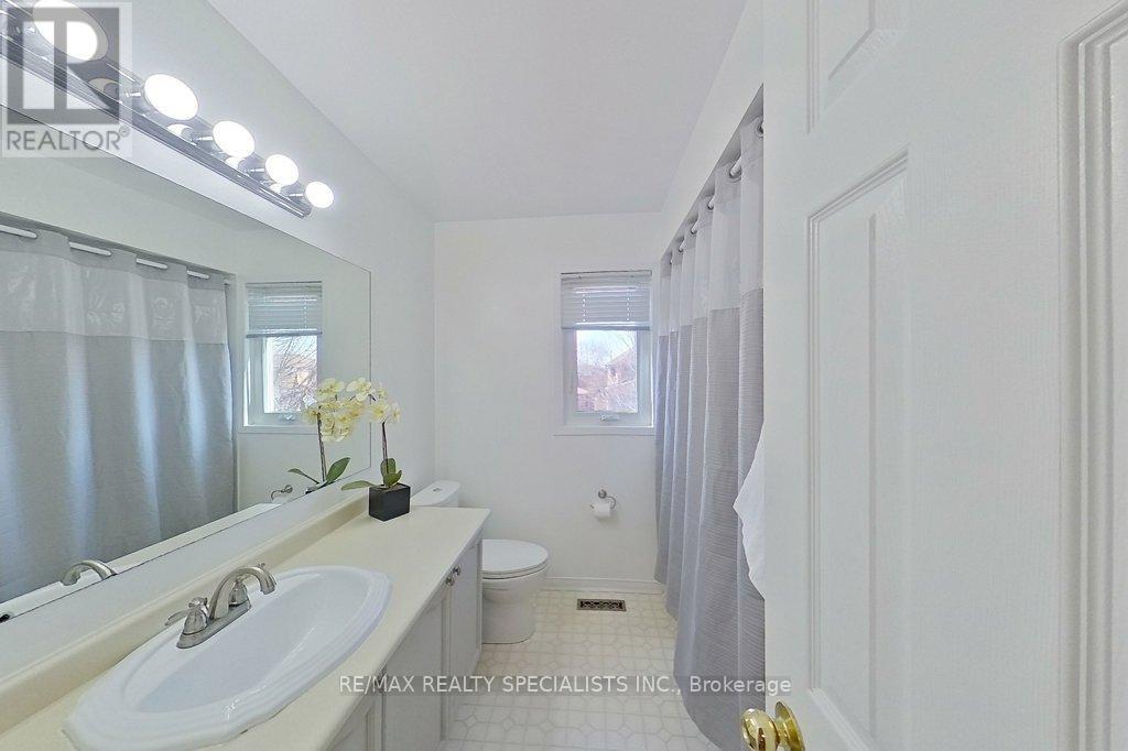 34 Killaloe Crescent, Halton Hills (Georgetown), Ontario  L7G 5N2 - Photo 25 - W13719866