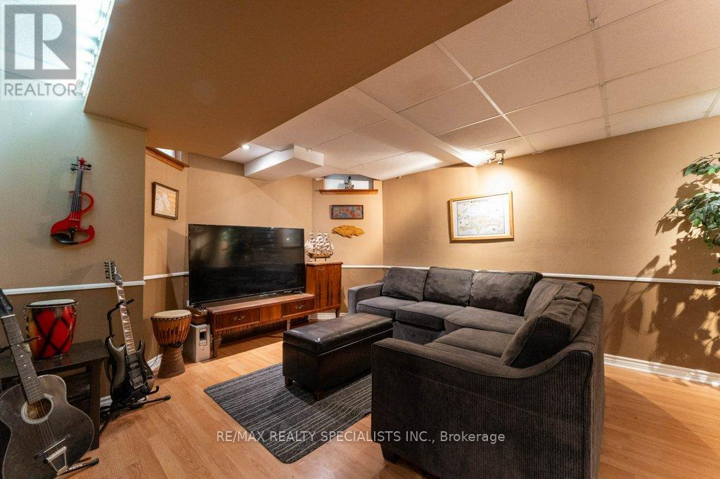 34 Killaloe Crescent, Halton Hills (Georgetown), Ontario  L7G 5N2 - Photo 34 - W13719866