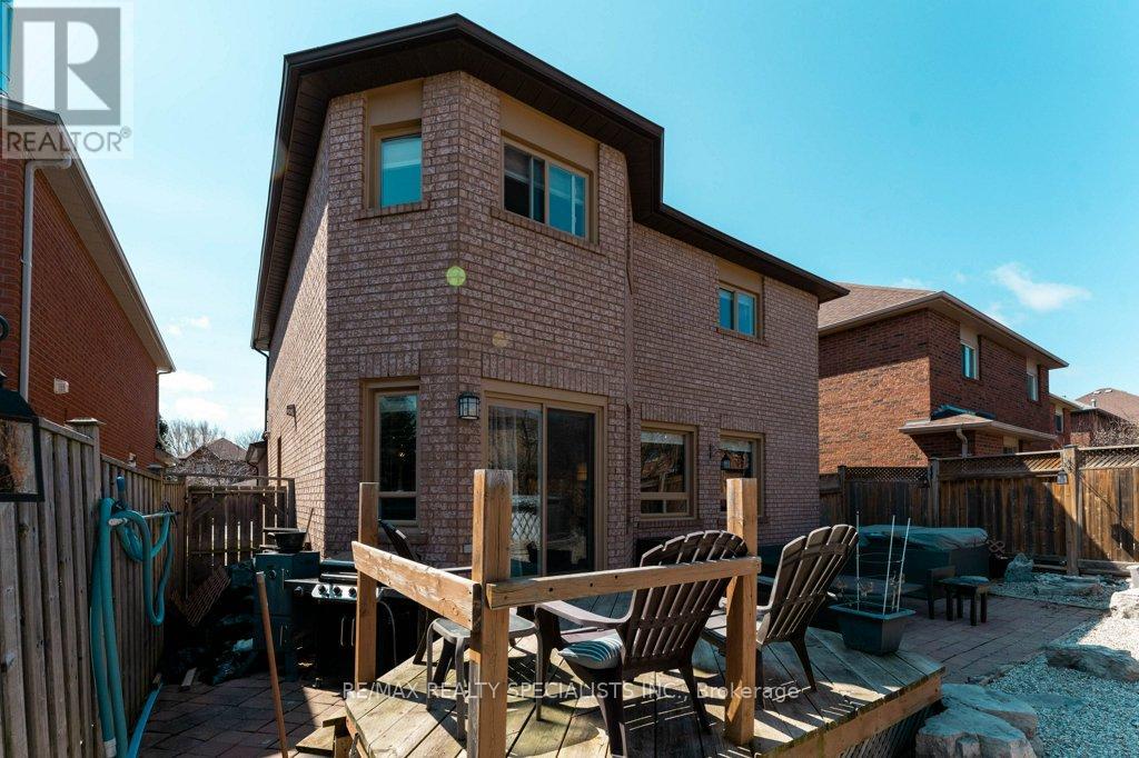 34 Killaloe Crescent, Halton Hills (Georgetown), Ontario  L7G 5N2 - Photo 37 - W13719866