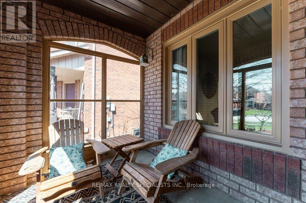 34 Killaloe Crescent, Halton Hills (Georgetown), Ontario  L7G 5N2 - Photo 6 - W13719866