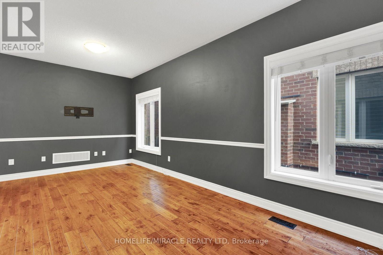 Main & Upper Floor - 15 Chetholme Place E, Halton Hills (Georgetown), Ontario  L7G 0B5 - Photo 25 - W13721356