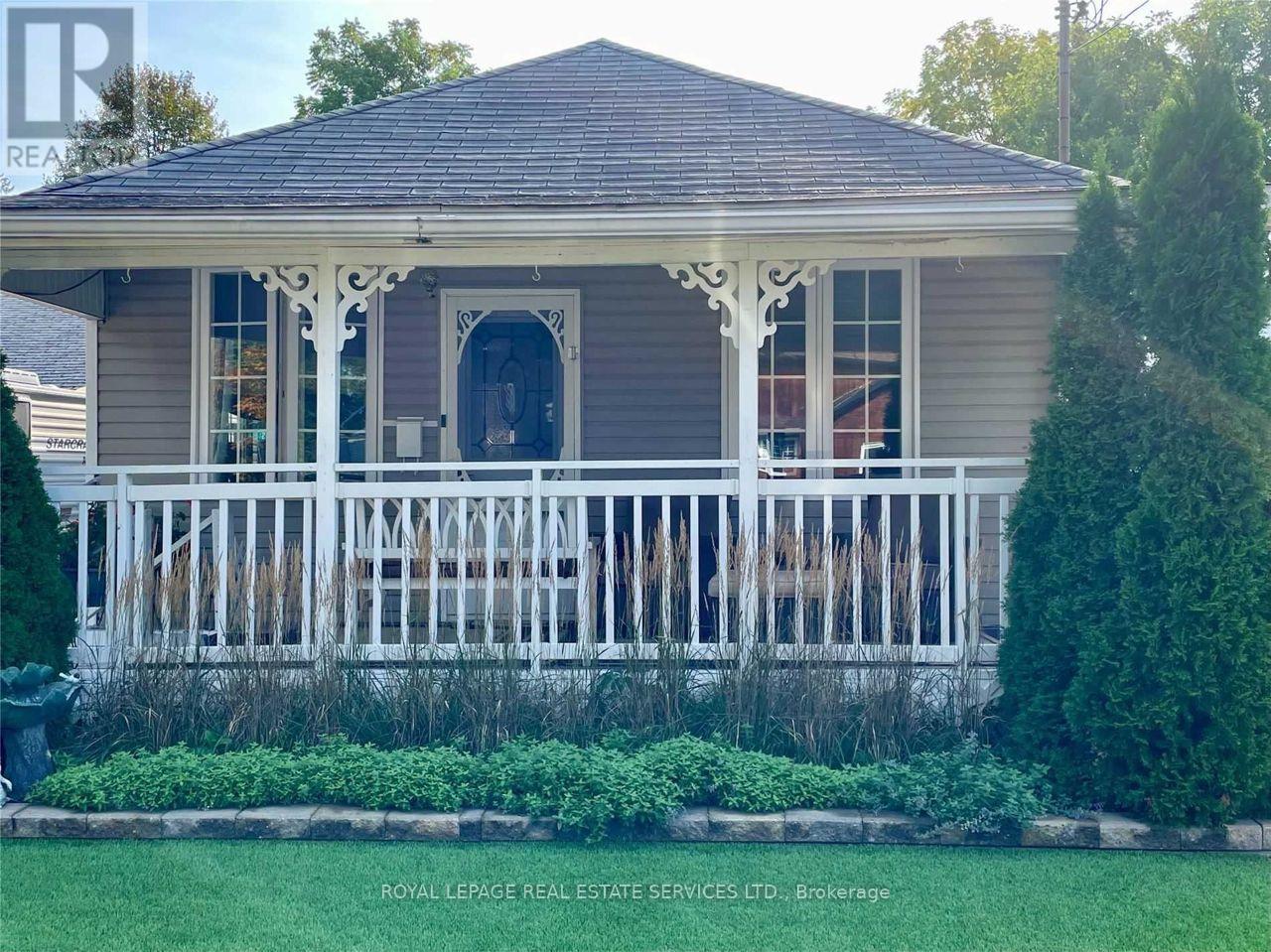 30 College Street, Halton Hills (Georgetown), Ontario  L7G 2N7 - Photo 1 - W13721360