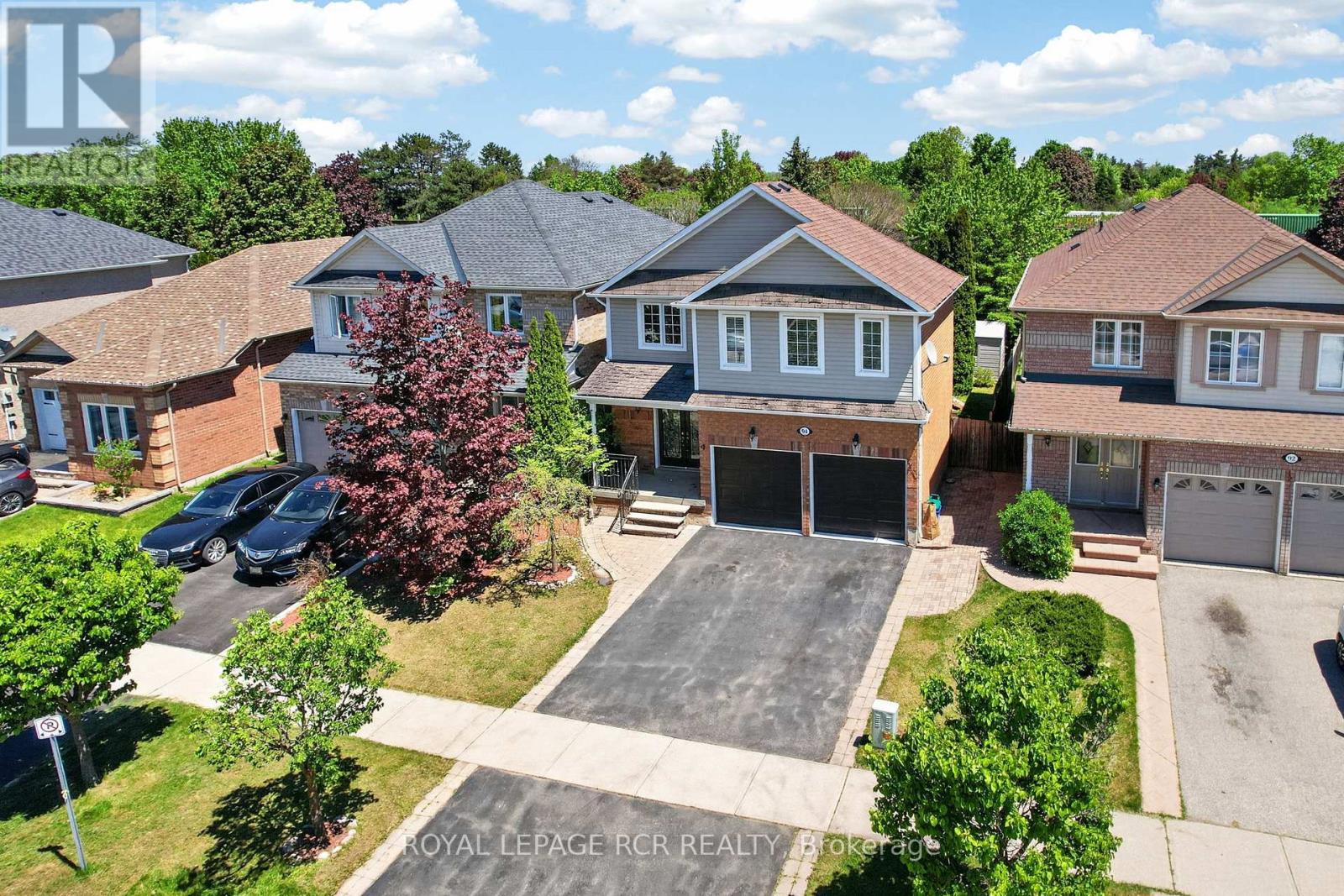 94 Atwood Avenue, Halton Hills (Georgetown), Ontario  L7G 6A1 - Photo 1 - W13721712