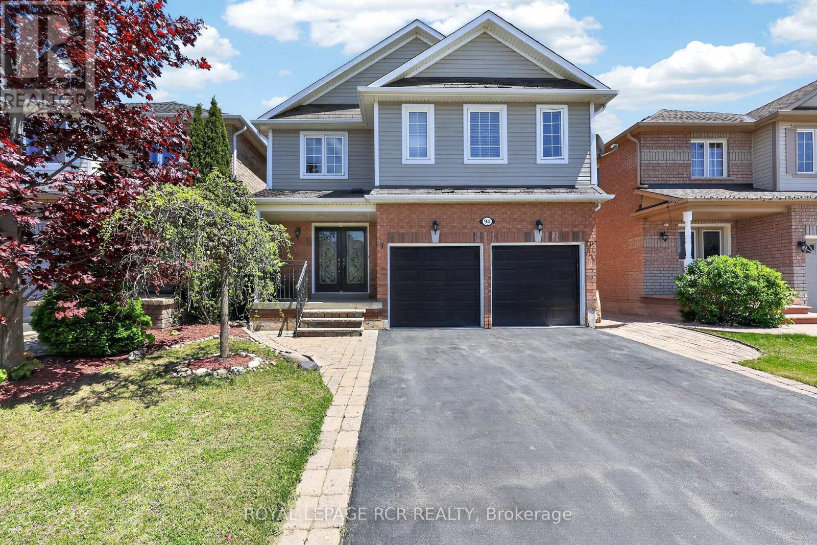 94 Atwood Avenue, Halton Hills (Georgetown), Ontario  L7G 6A1 - Photo 2 - W13721712