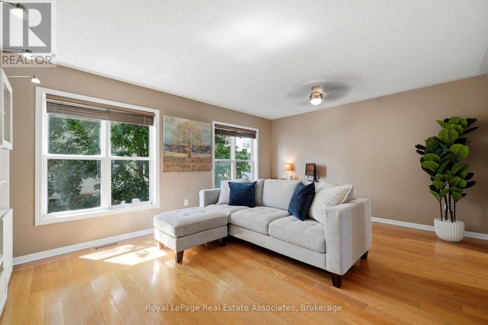 25 Seed House Lane, Halton Hills (Georgetown), Ontario  L7G 6K2 - Photo 12 - W13721848