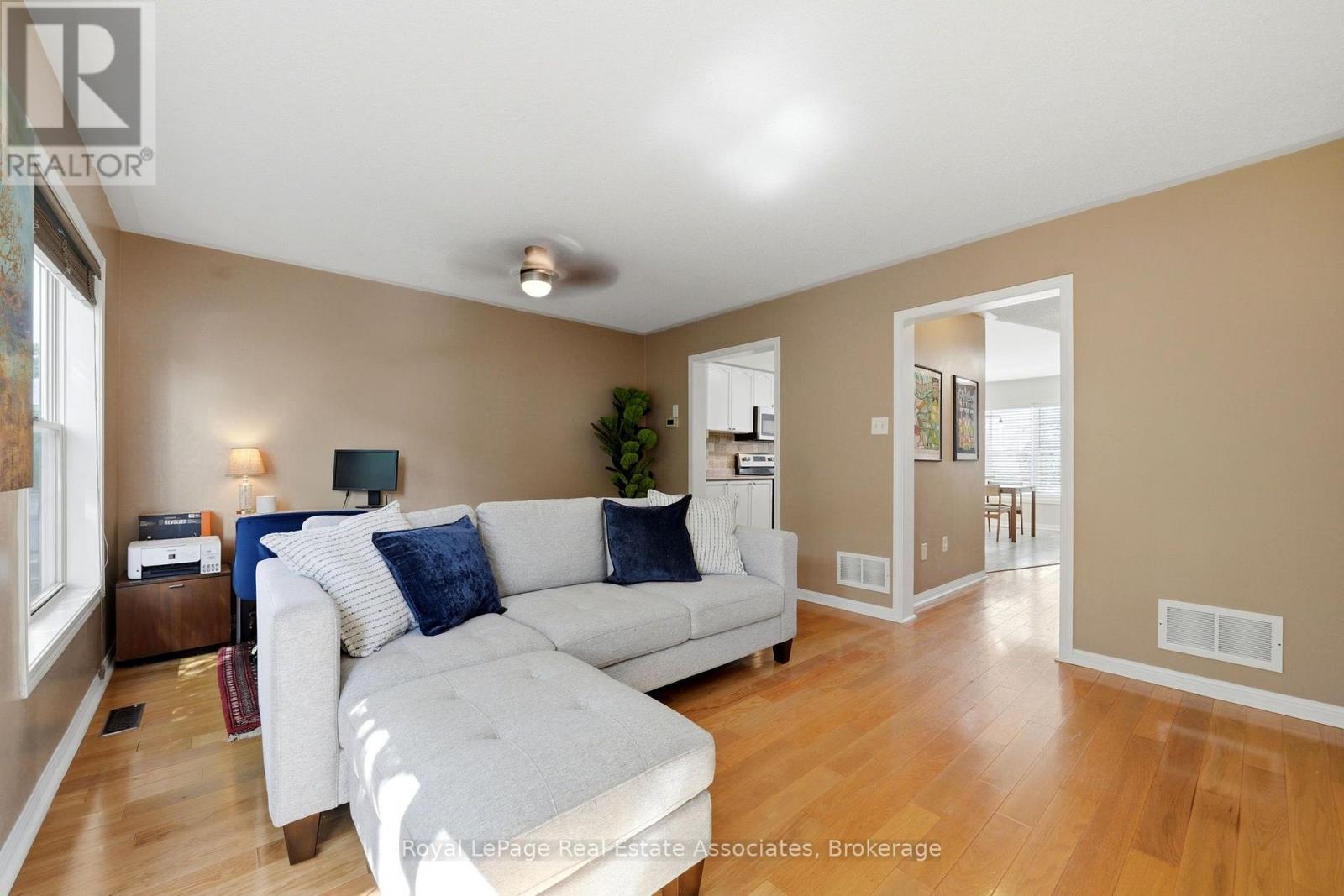 25 Seed House Lane, Halton Hills (Georgetown), Ontario  L7G 6K2 - Photo 13 - W13721848