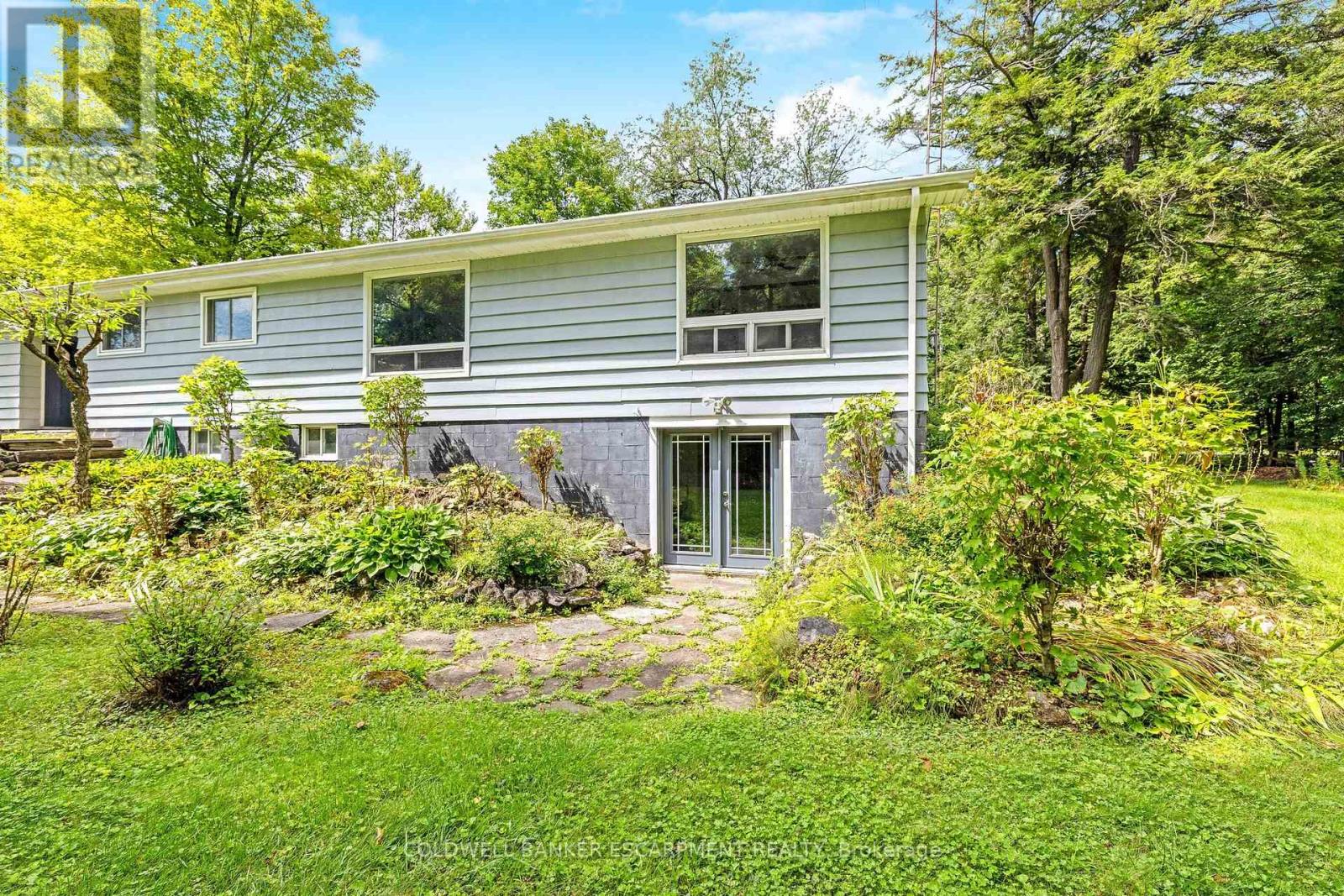7470 22 Side Road, Halton Hills (Es Rural Esquesing), Ontario  L7J 2M1 - Photo 39 - W13722096