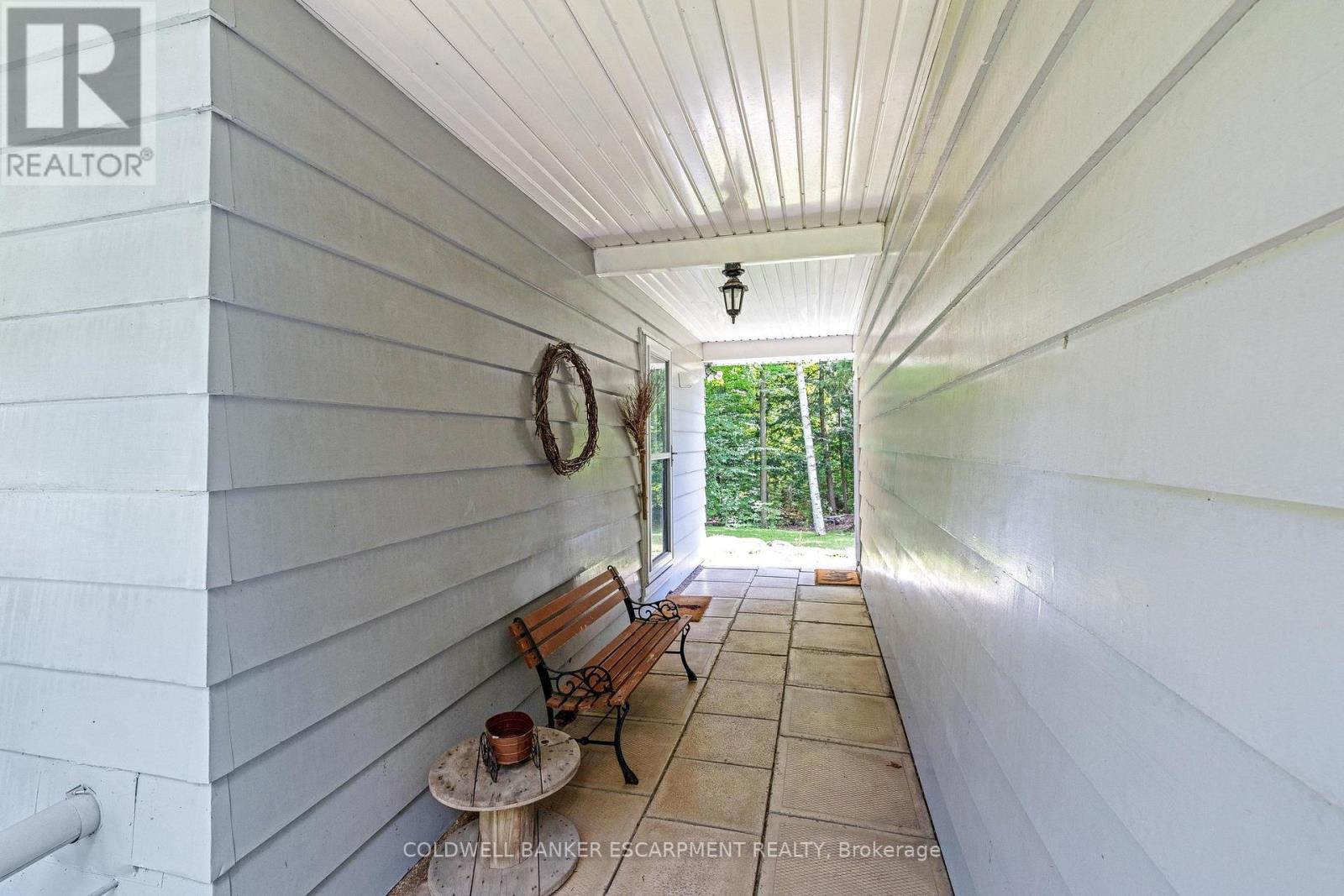 7470 22 Side Road, Halton Hills (Es Rural Esquesing), Ontario  L7J 2M1 - Photo 8 - W13722096