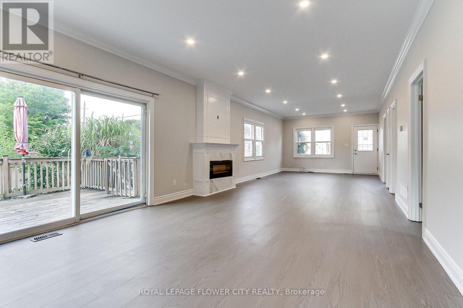 Main Floor - 24 John Street, Halton Hills (Georgetown), Ontario  L7G 2J7 - Photo 11 - W13725446