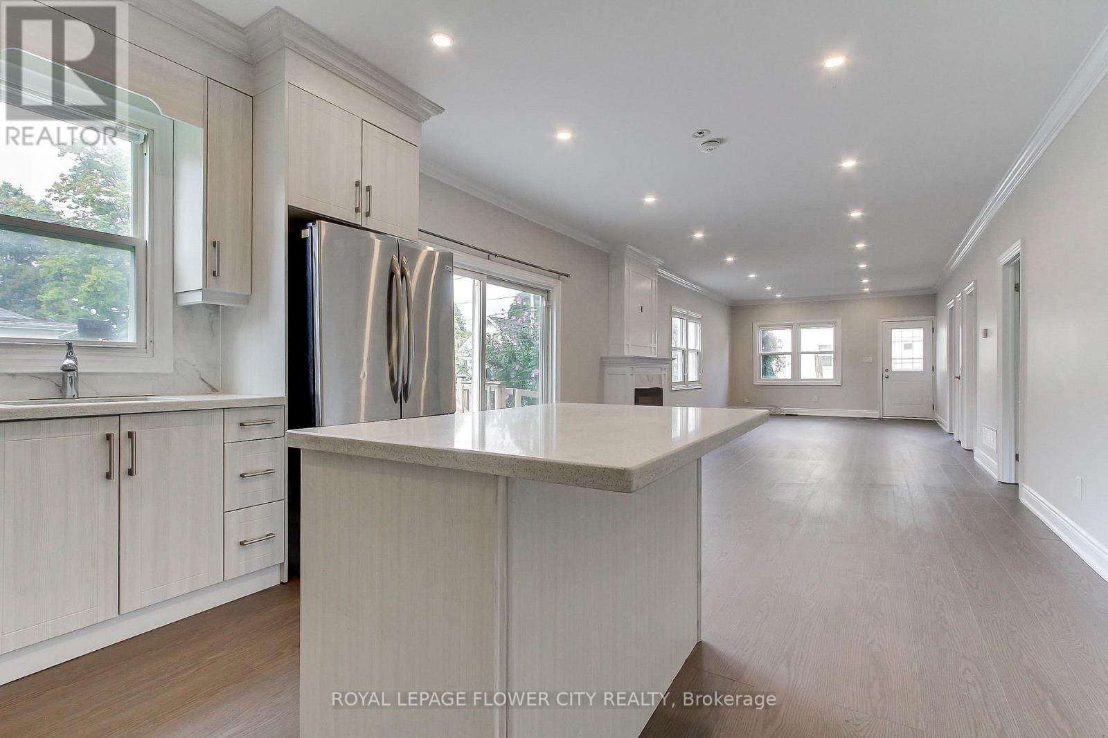 Main Floor - 24 John Street, Halton Hills (Georgetown), Ontario  L7G 2J7 - Photo 17 - W13725446