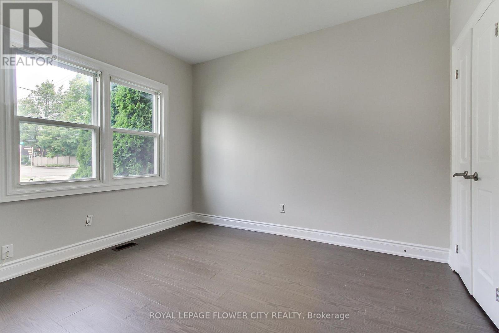 Main Floor - 24 John Street, Halton Hills (Georgetown), Ontario  L7G 2J7 - Photo 24 - W13725446