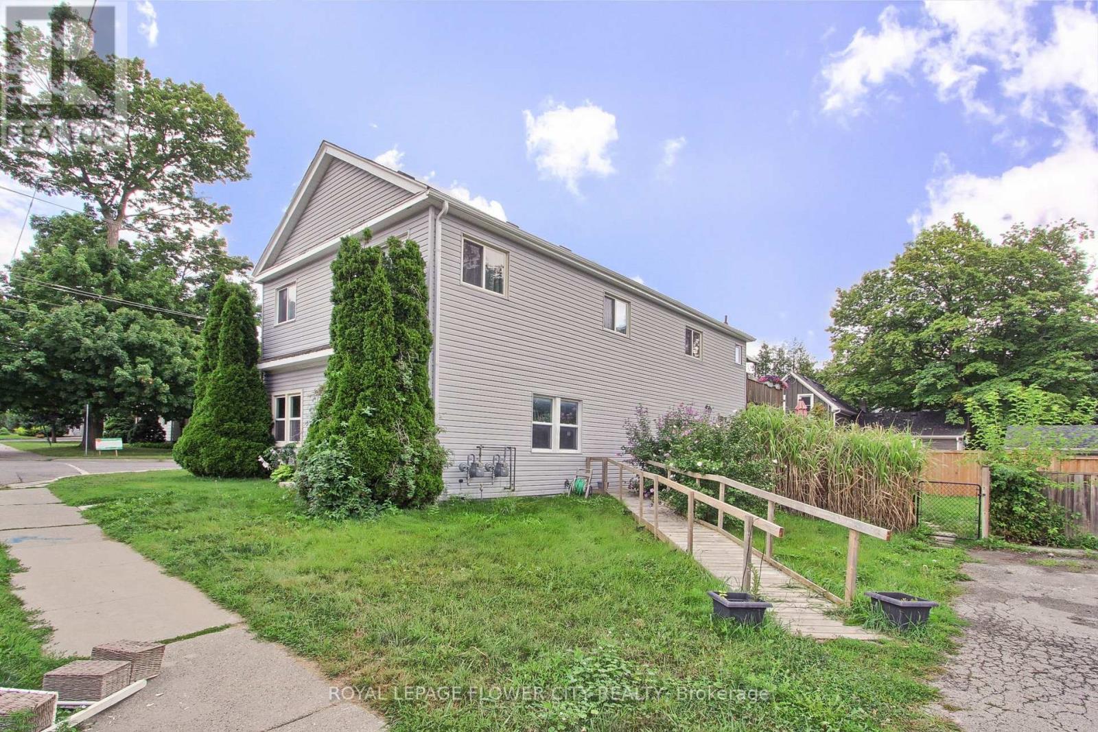 Main Floor - 24 John Street, Halton Hills (Georgetown), Ontario  L7G 2J7 - Photo 3 - W13725446