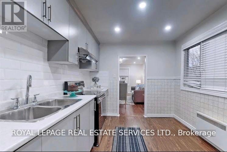 27 Normandy Boulevard, Halton Hills (Georgetown), Ontario  L7G 1V9 - Photo 5 - W13725786