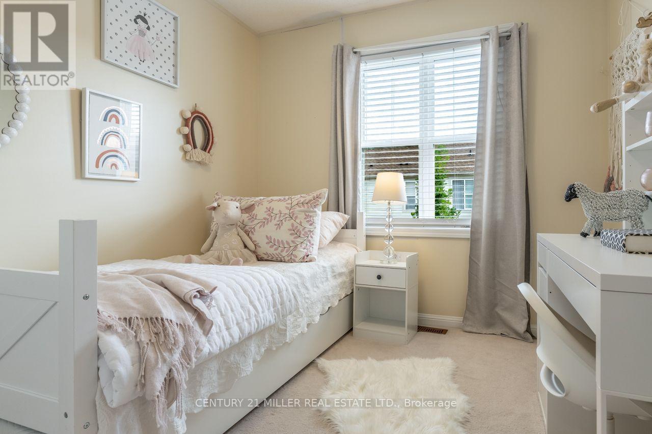 69 Seed House Lane, Halton Hills (Georgetown), Ontario  L7G 6K4 - Photo 18 - W13727176