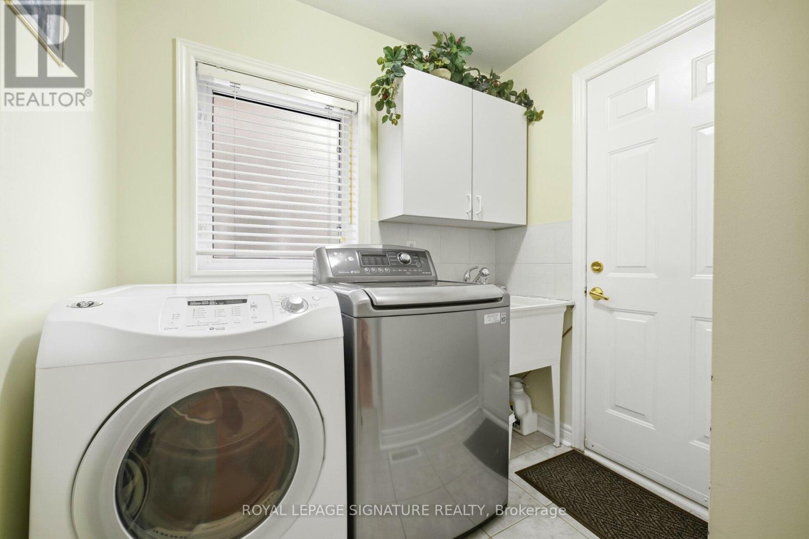 52 Durham Street, Halton Hills (Georgetown), Ontario  L7G 5X4 - Photo 27 - W13727558