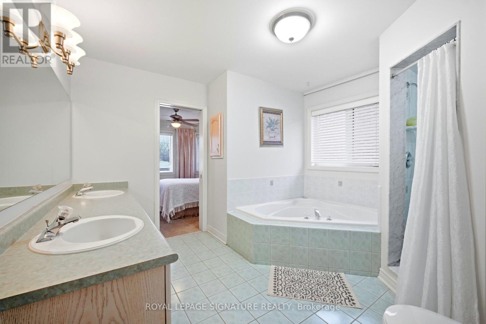52 Durham Street, Halton Hills (Georgetown), Ontario  L7G 5X4 - Photo 33 - W13727558