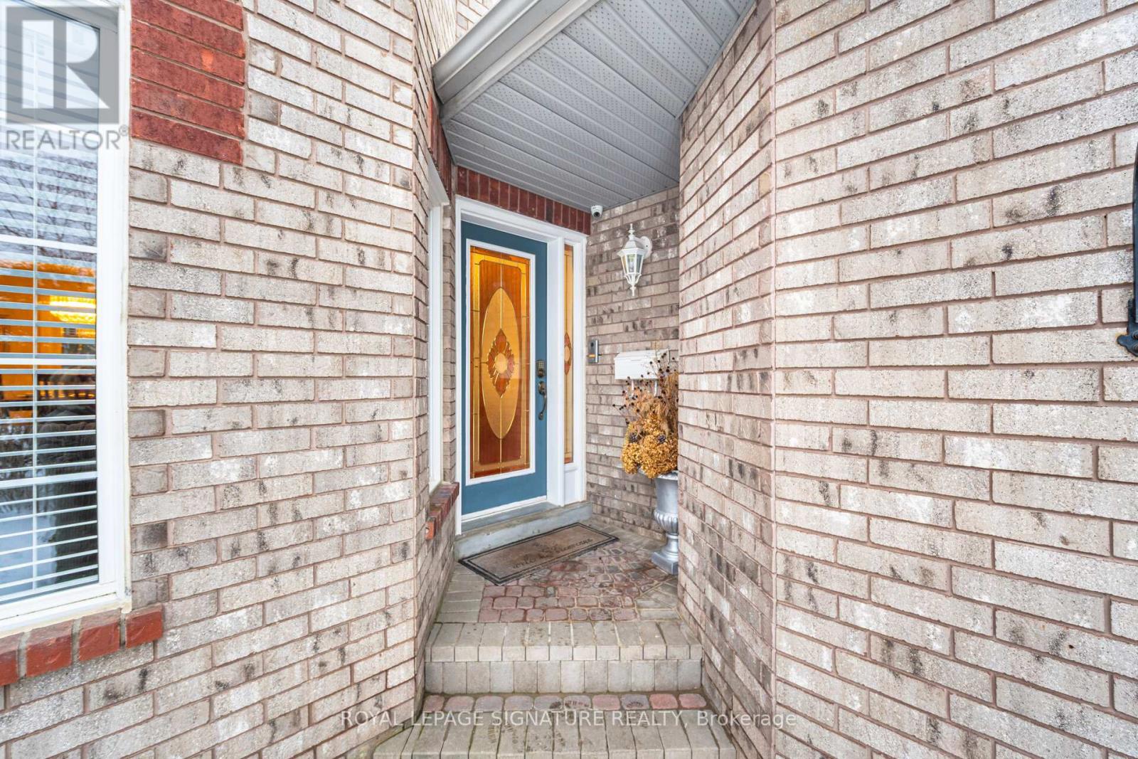 52 Durham Street, Halton Hills (Georgetown), Ontario  L7G 5X4 - Photo 4 - W13727558