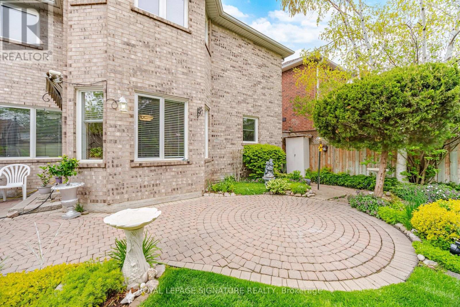 52 Durham Street, Halton Hills (Georgetown), Ontario  L7G 5X4 - Photo 46 - W13727558