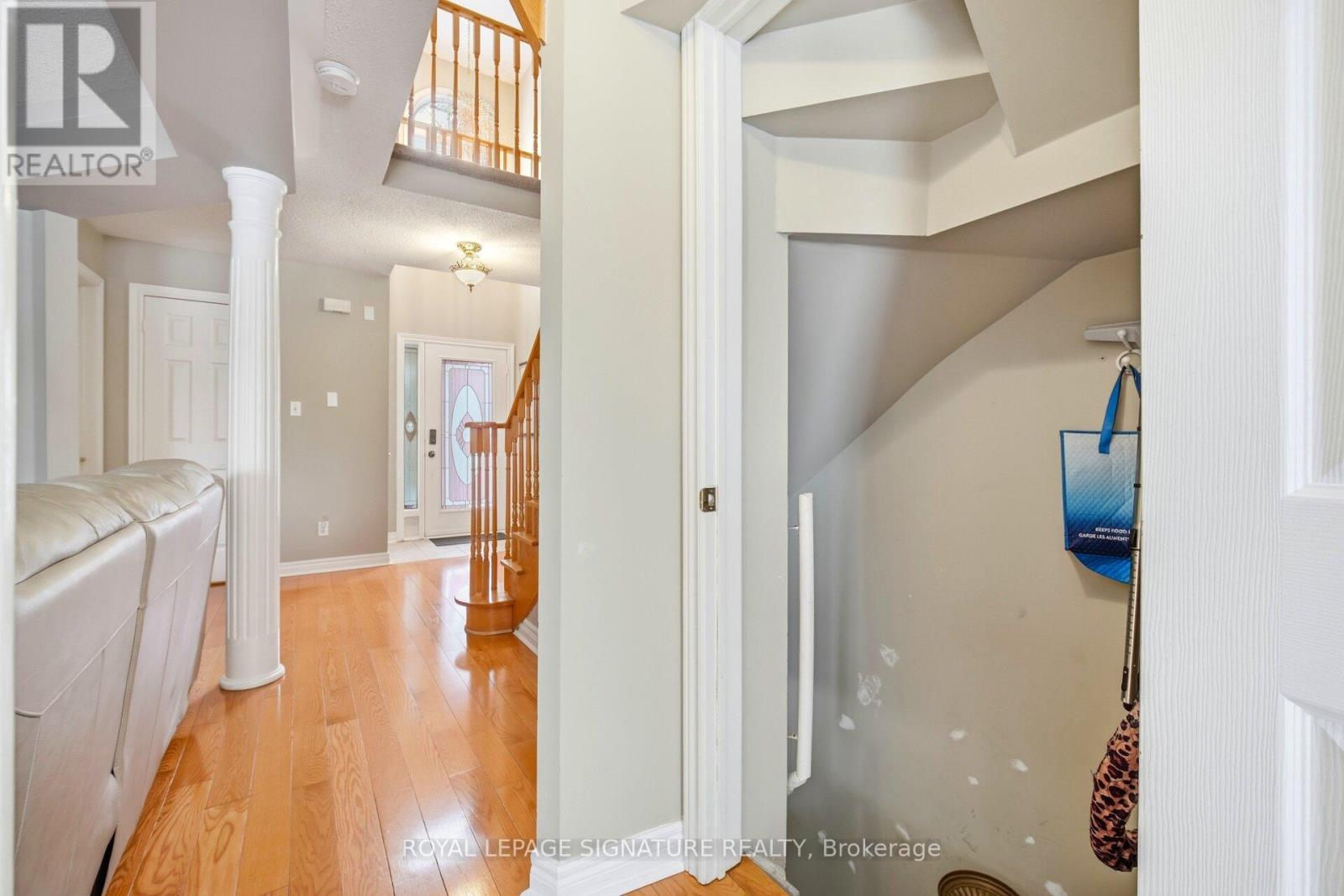 52 Durham Street, Halton Hills (Georgetown), Ontario  L7G 5X4 - Photo 6 - W13727558