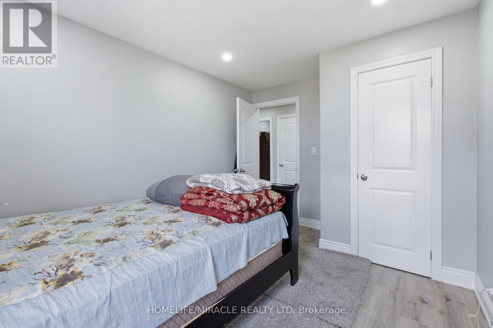 126 Main Street North, Halton Hills (Ac Acton), Ontario  L7J 1W6 - Photo 30 - W13728896