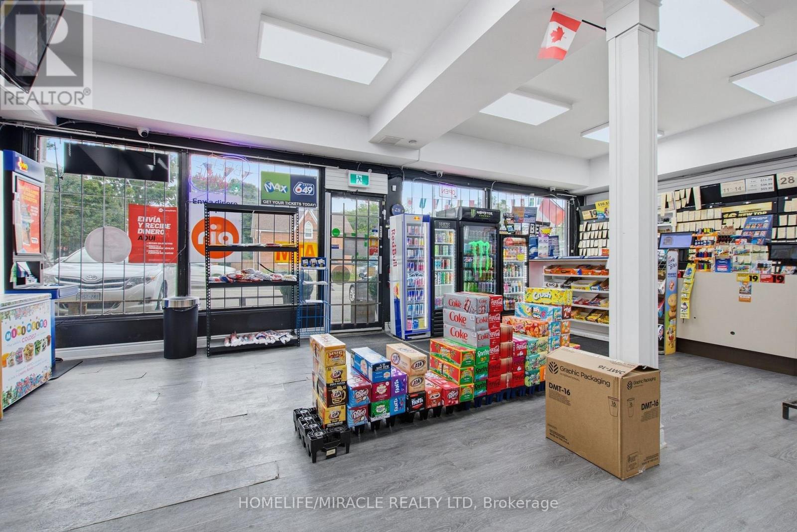 126 Main Street North, Halton Hills (Ac Acton), Ontario  L7J 1W6 - Photo 6 - W13728896