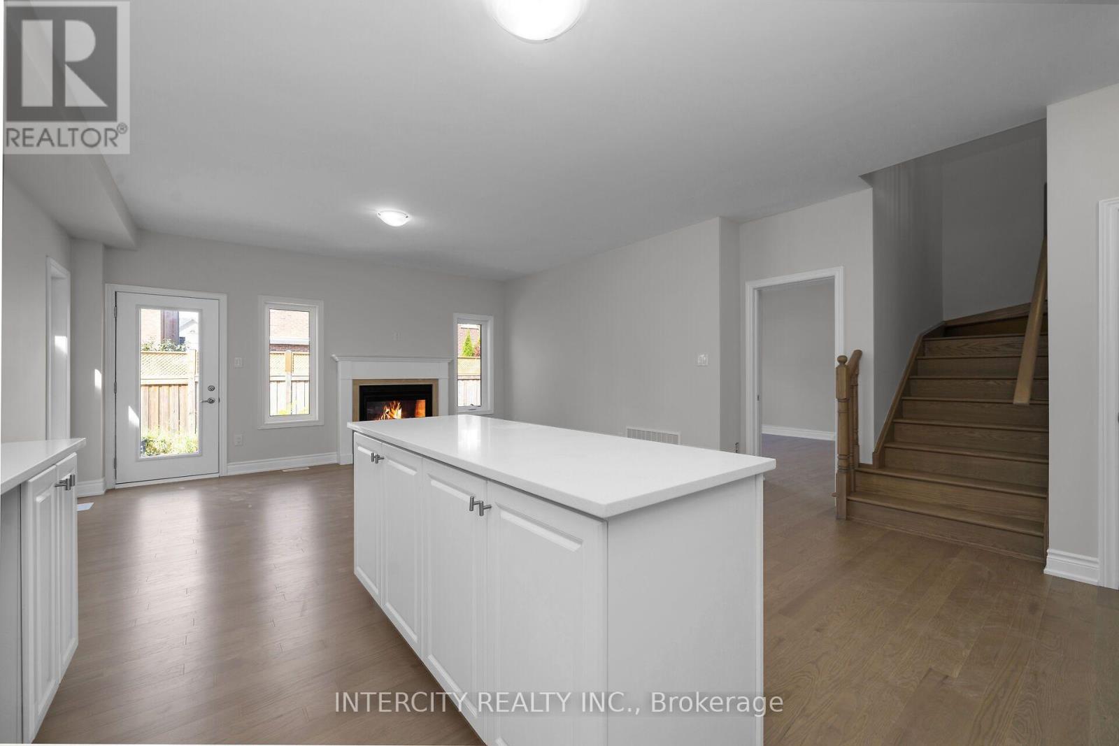 33 Ruby Lane, Halton Hills (Georgetown), Ontario  L7G 0H6 - Photo 10 - W13730984