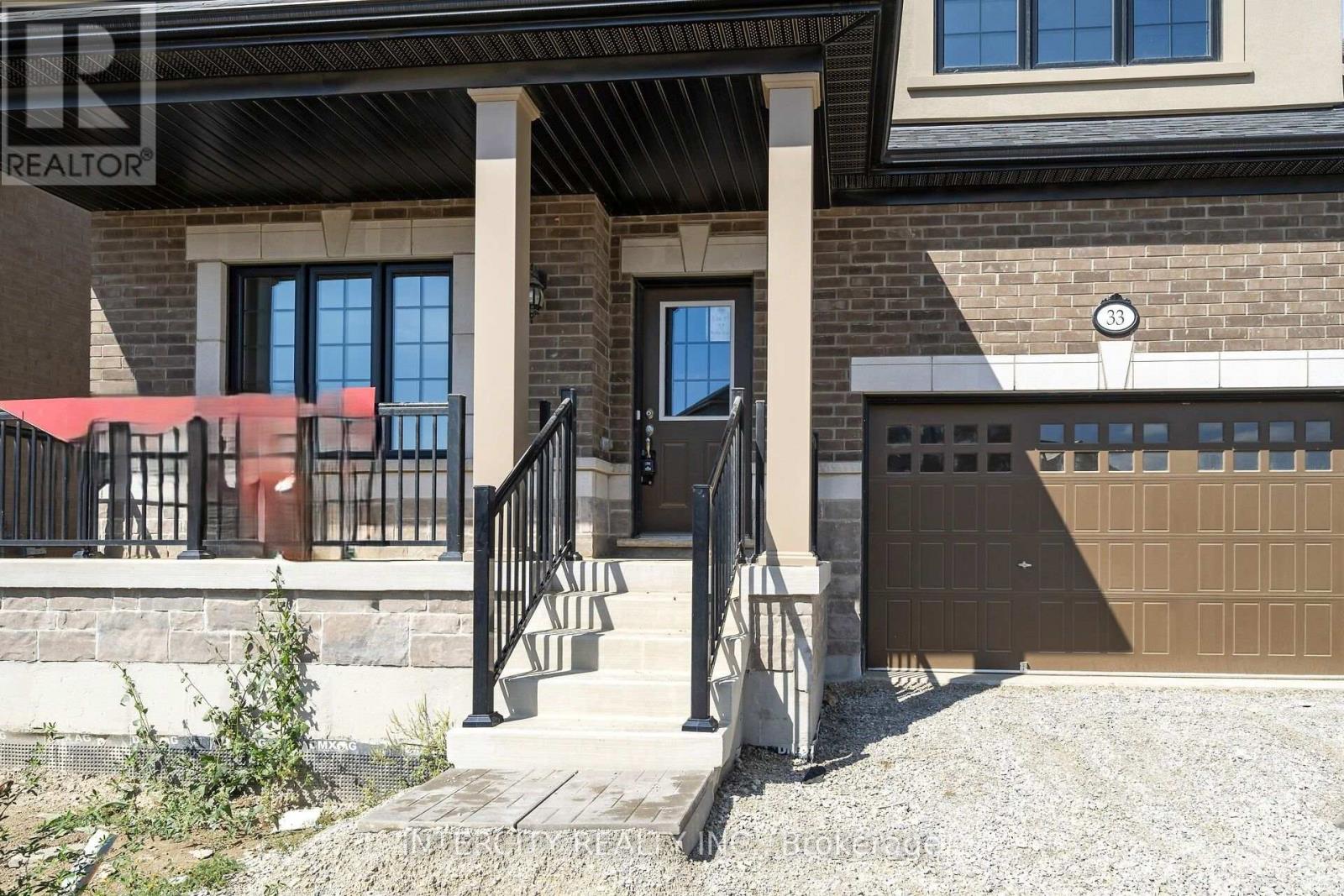 33 Ruby Lane, Halton Hills (Georgetown), Ontario  L7G 0H6 - Photo 2 - W13730984
