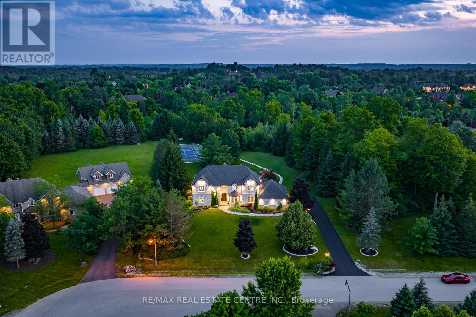 11135 Menzies Court, Milton (Brookville/haltonville), Ontario  L0P 1B0 - Photo 1 - W13733062